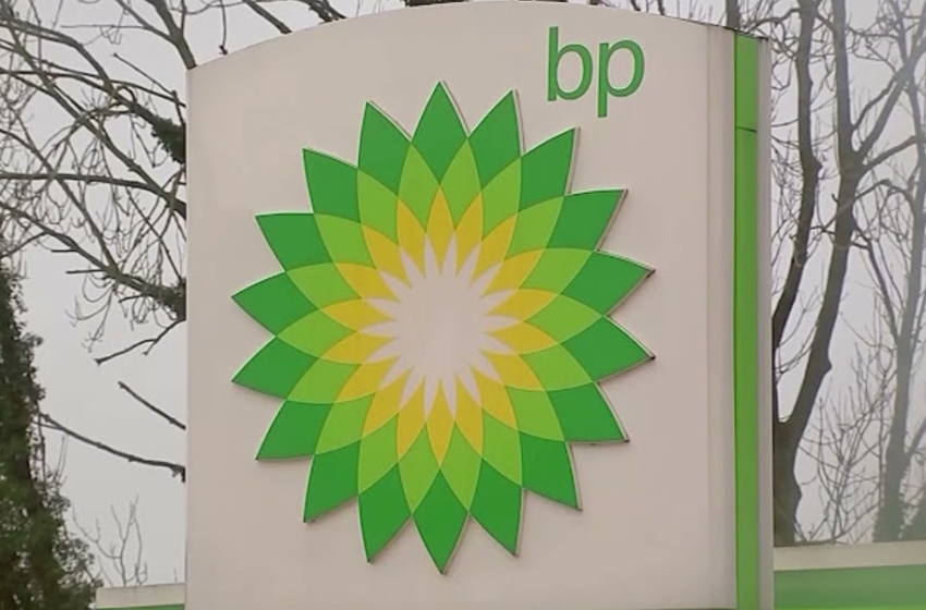  BP Makes Profits of £4bn in Three Months